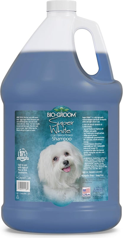 Bio-Groom Whitening Shampoo: Dazzling Brightness & Coat Strength for Your Dog!