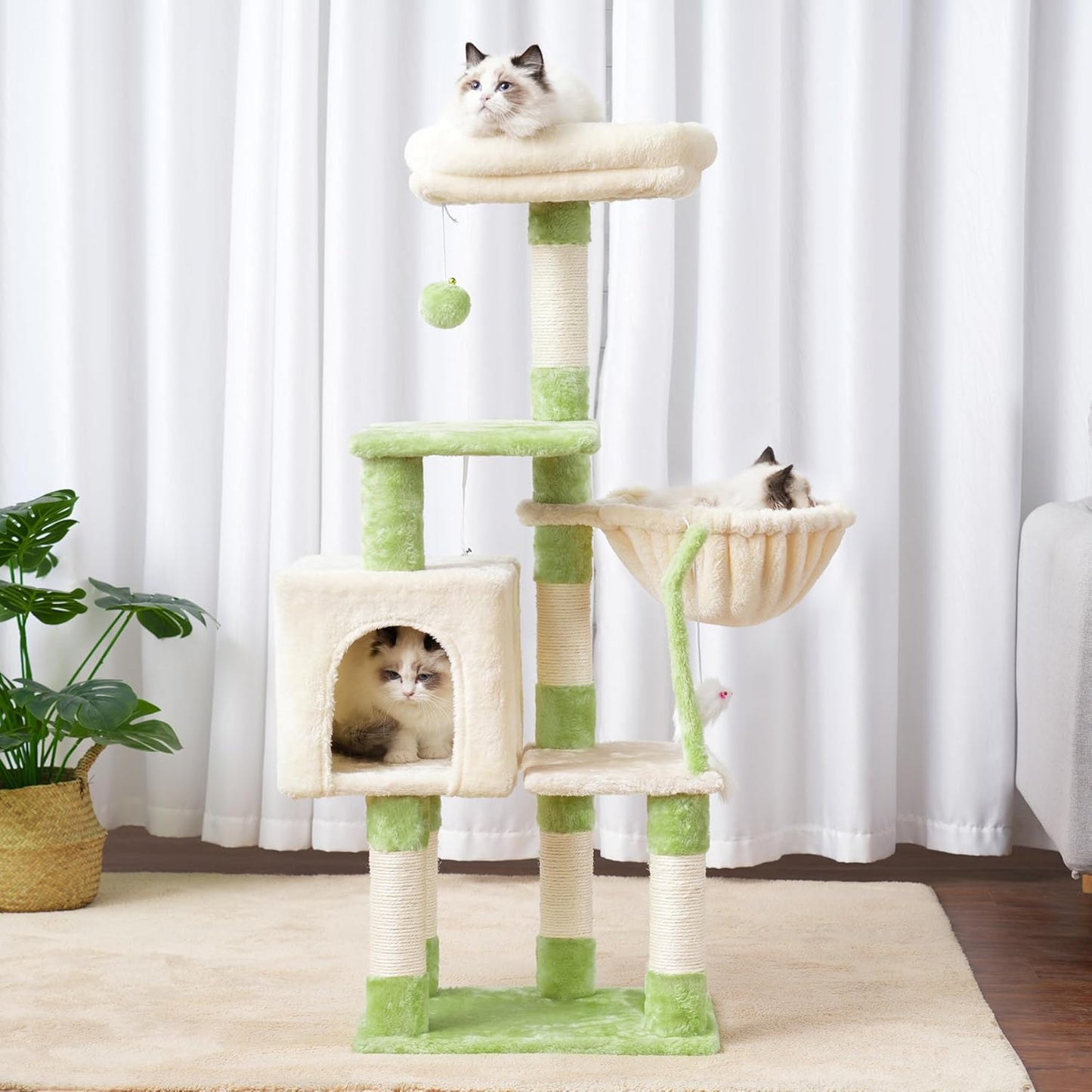Complete Cat Scratching Tree: Adventure, Comfort & Endless Fun!
