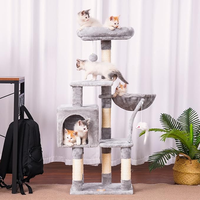 Complete Cat Scratching Tree: Adventure, Comfort & Endless Fun!