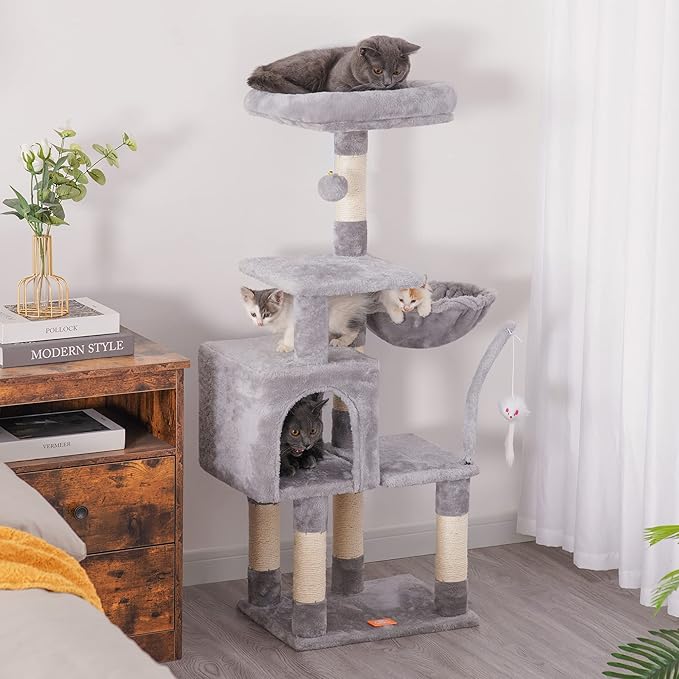 Complete Cat Scratching Tree: Adventure, Comfort & Endless Fun!